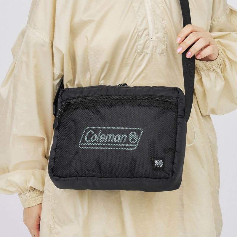 Coleman 日本50週年紀念版 品牌特刊 #08 斜揹袋 黑色 Shoulder Bag BLACK