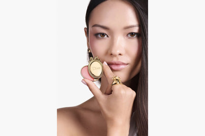 DIOR Medallion 2026 日本專櫃 聖誕限定 水晶粉紅潤唇膏 手機裝飾吊飾
