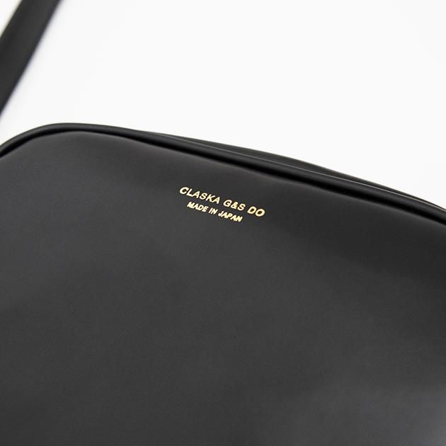 CLASKA｜日本製 BANK 拱形肩背包 - 黑色合成皮革