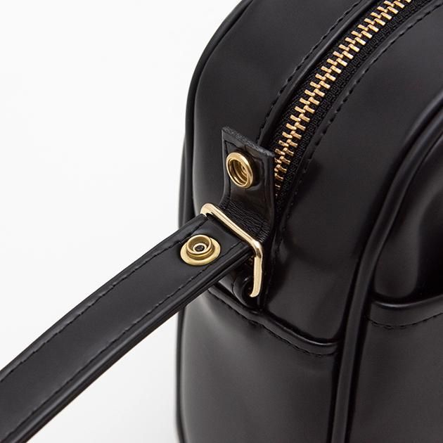 CLASKA｜日本製 BANK 拱形肩背包 - 黑色合成皮革