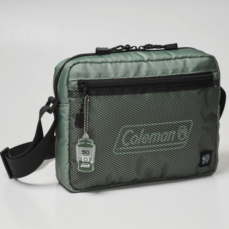Coleman 日本50週年紀念版 品牌特刊 #08 斜揹袋 卡其綠色 Shoulder Bag KHAKI