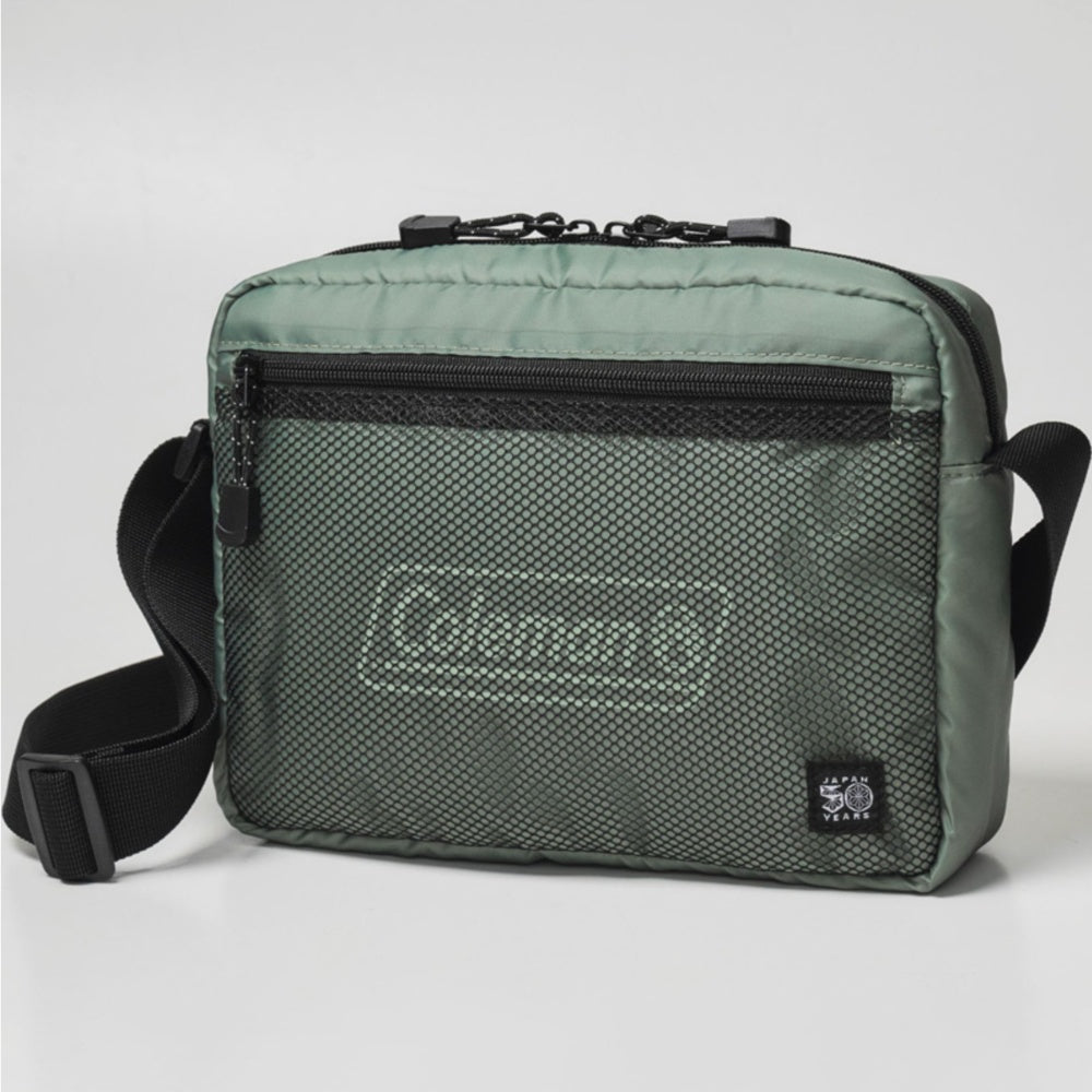 Coleman 日本50週年紀念版 品牌特刊 #08 斜揹袋 卡其綠色 Shoulder Bag KHAKI