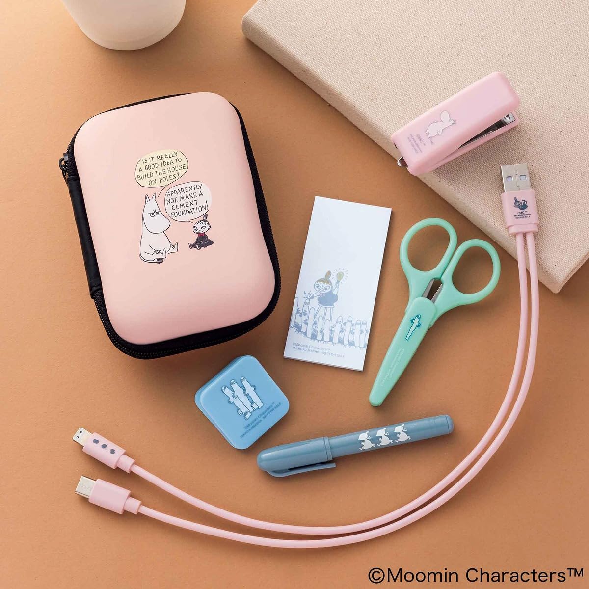 InRed 時尚雜誌 2026年1-2月合併號 封面佐々木希 附MOOMIN文具套裝及Laura Ashley月曆