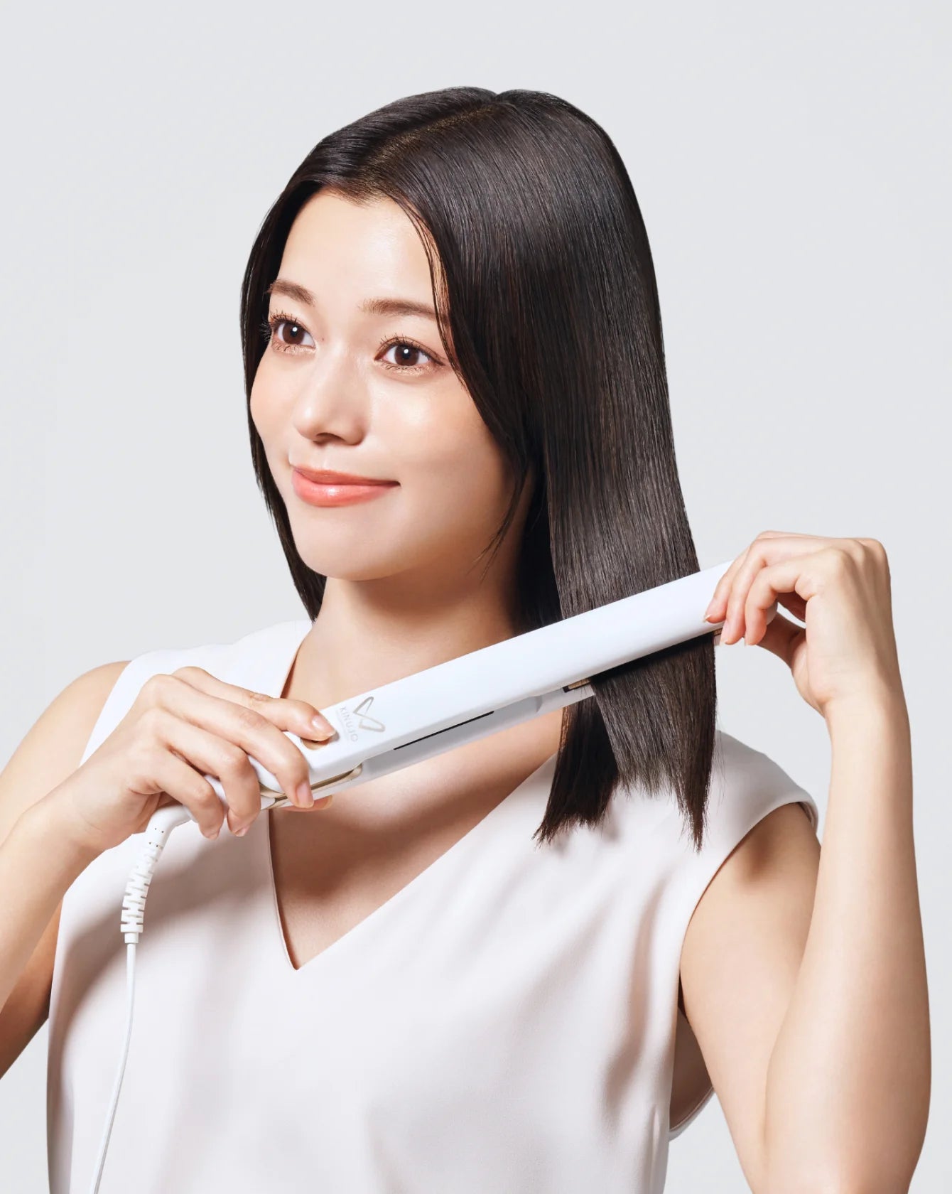 絹女～KINUJO～ STRAIGHT IRON 絹女〜KINUJO〜KINUJO PRO ストレートアイロン | rAd Online Shop