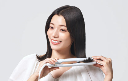 KINUJO W Worldwide Straight Iron Silk Plate Hair Straightener