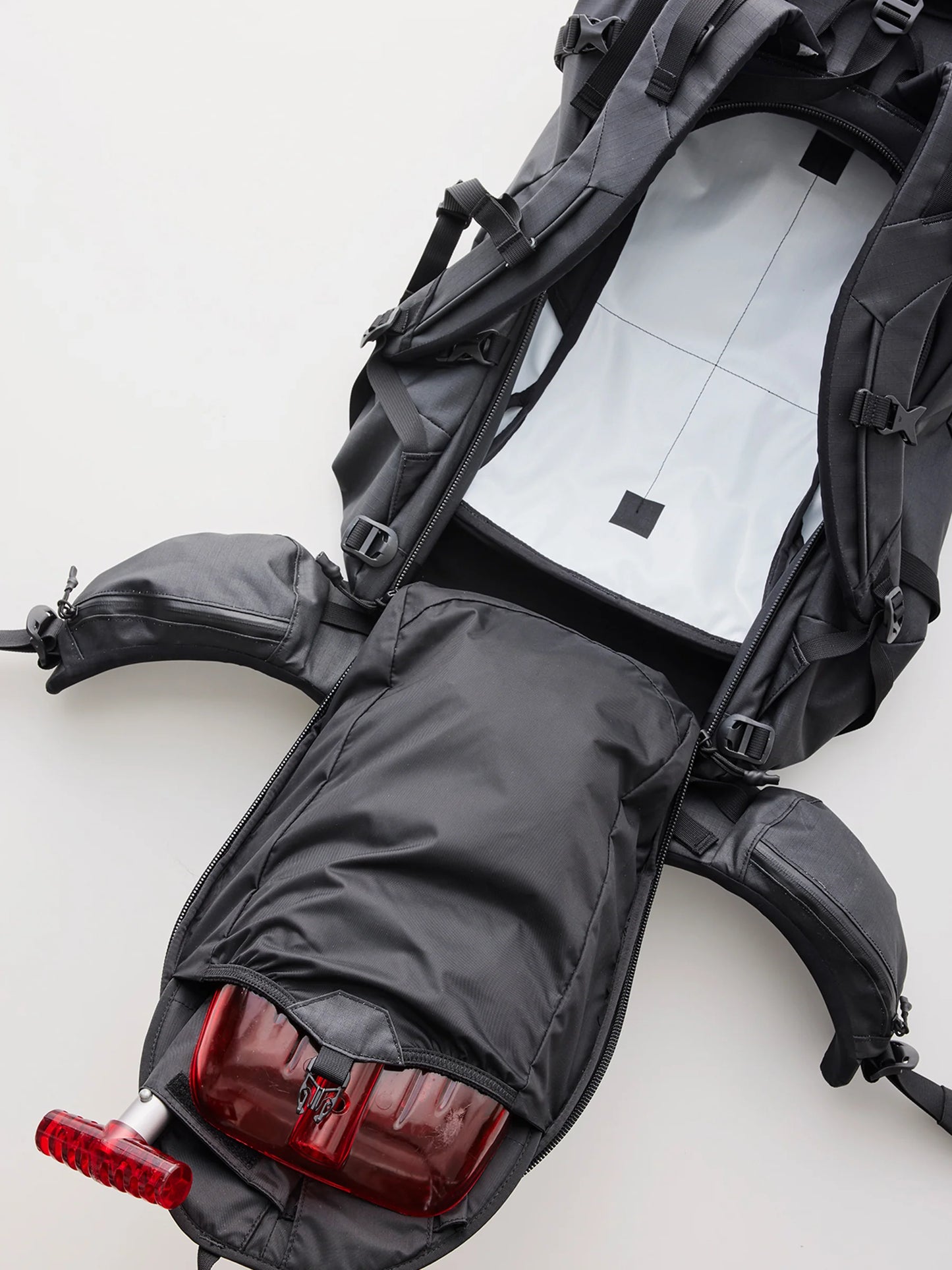 TETON BROS. KOMA38 38L 專業防水滑雪與登山背囊 Backpack