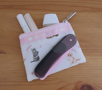 MAQUIA 2026年4月號 通常版 封面堀田真由 附 LeSportsac 貓咪櫻花收納袋