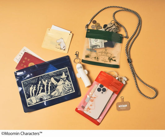 MonoMaster March 2026 issue includes a free 7-piece Moomin tree spirit keychain and storage bag set. 