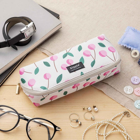 The cover of the February 2026 issue of "The Perfect Person" features Yoshiko Tomioka, and includes a free Kippis cherry-patterned multi-purpose storage box. 