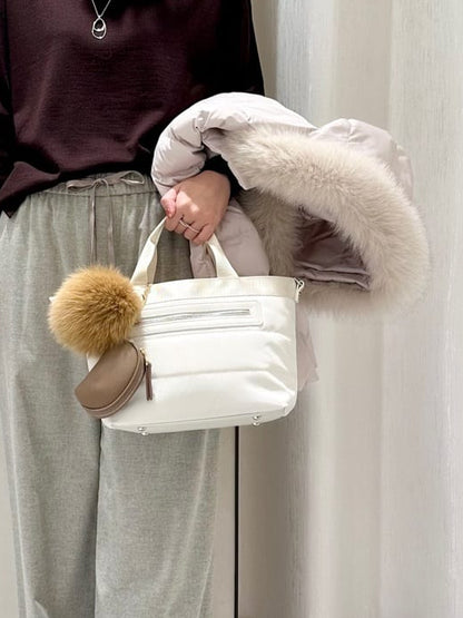 人氣商品【UNTITLED アンタイトル】仿皮草毛球 × mini pouch吊飾